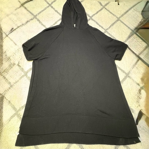 Lululemon Cashmere Poncho Womens M/L Opened Up Tee Shirt Hooded Cashlu Blend - Picture 1 of 9